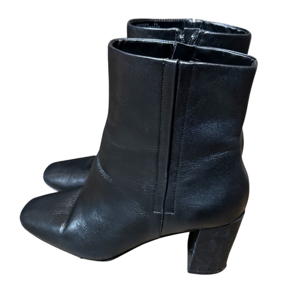 Cole Haan Women’s Black Leather Ankle Boots Size 7B Booties
